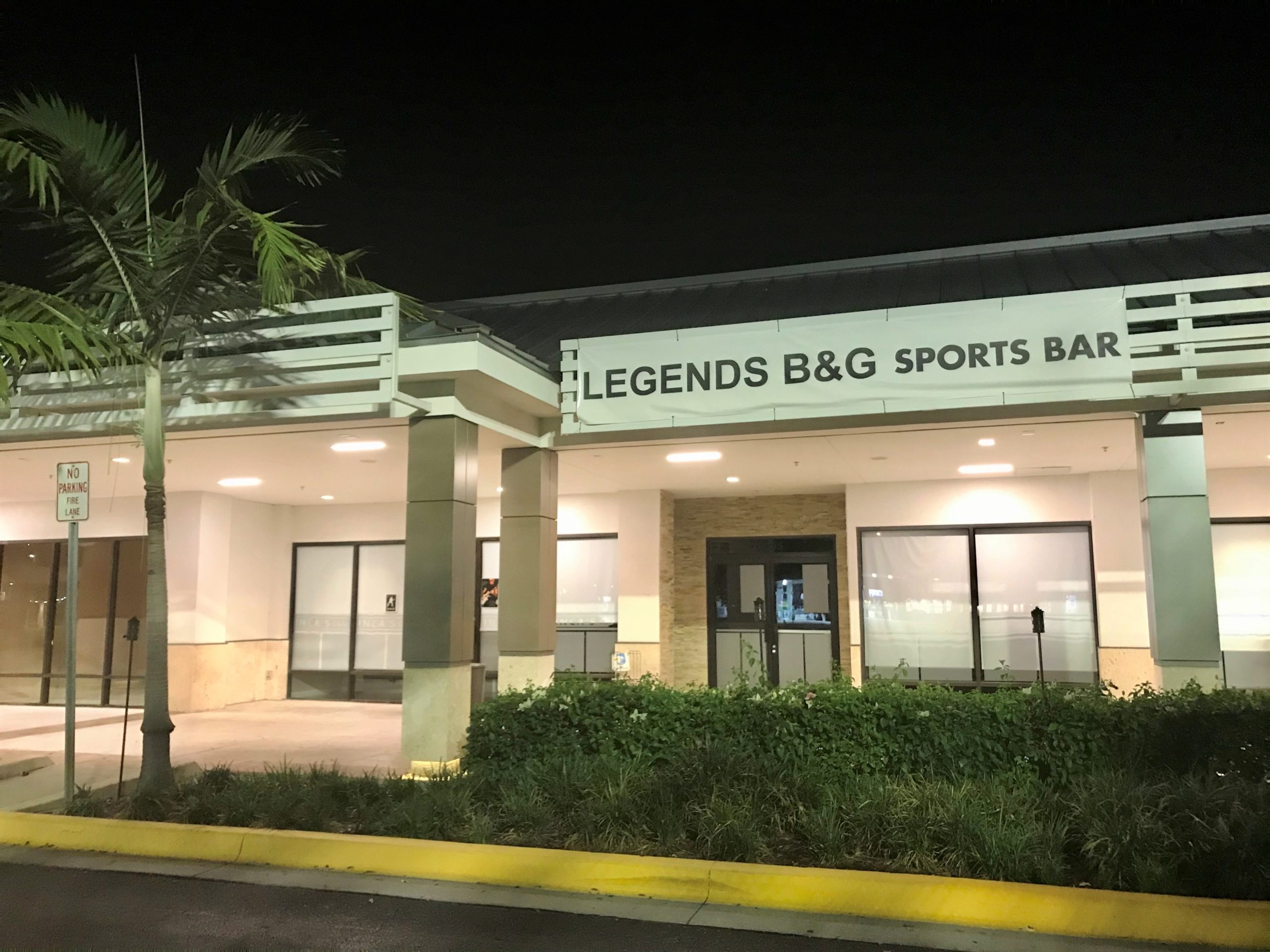 Legends Sports Bar – The First Modern Sports Bar in America
