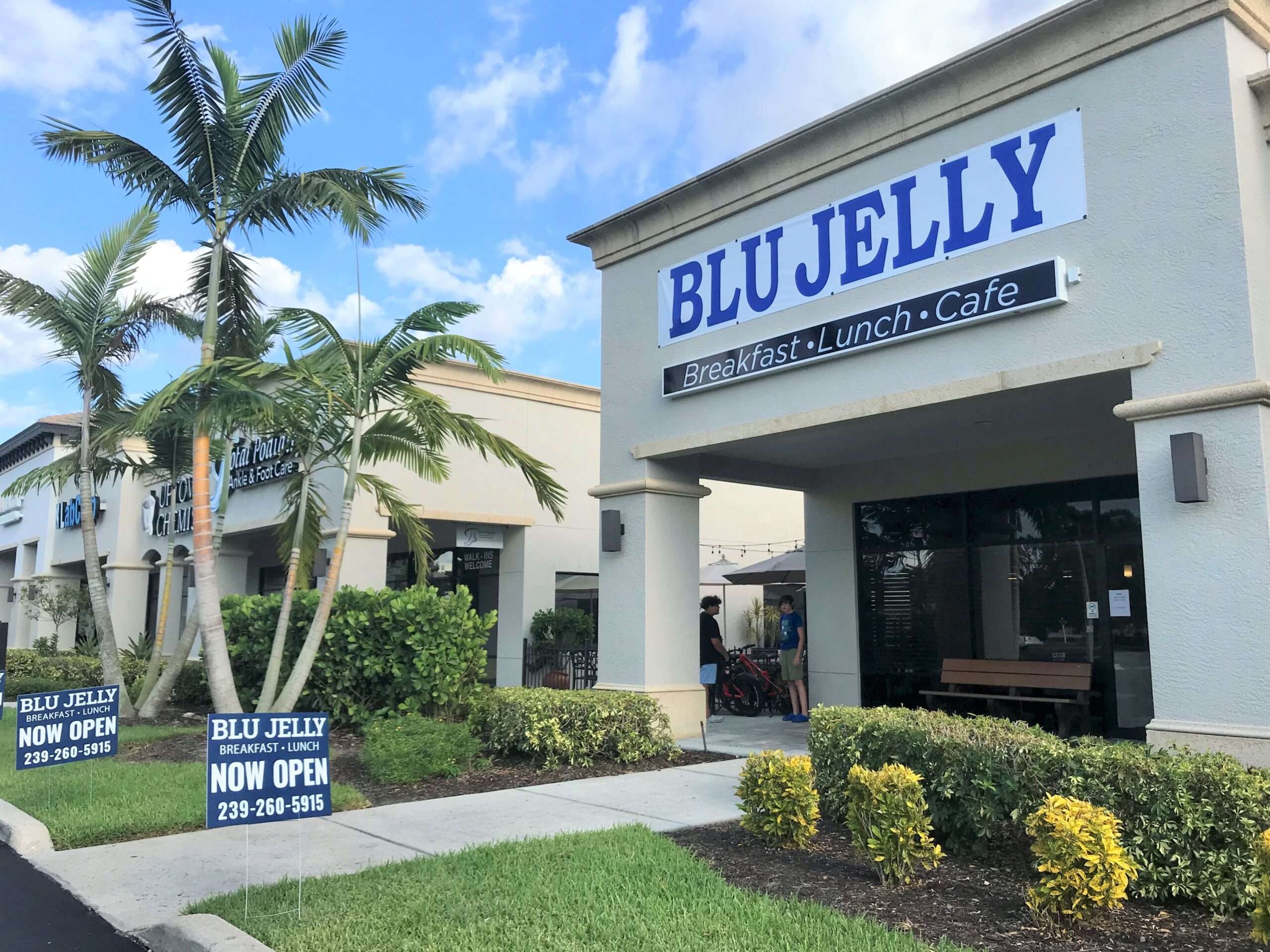 Blu Jelly cafe opens in North Naples - Gulfshore Business