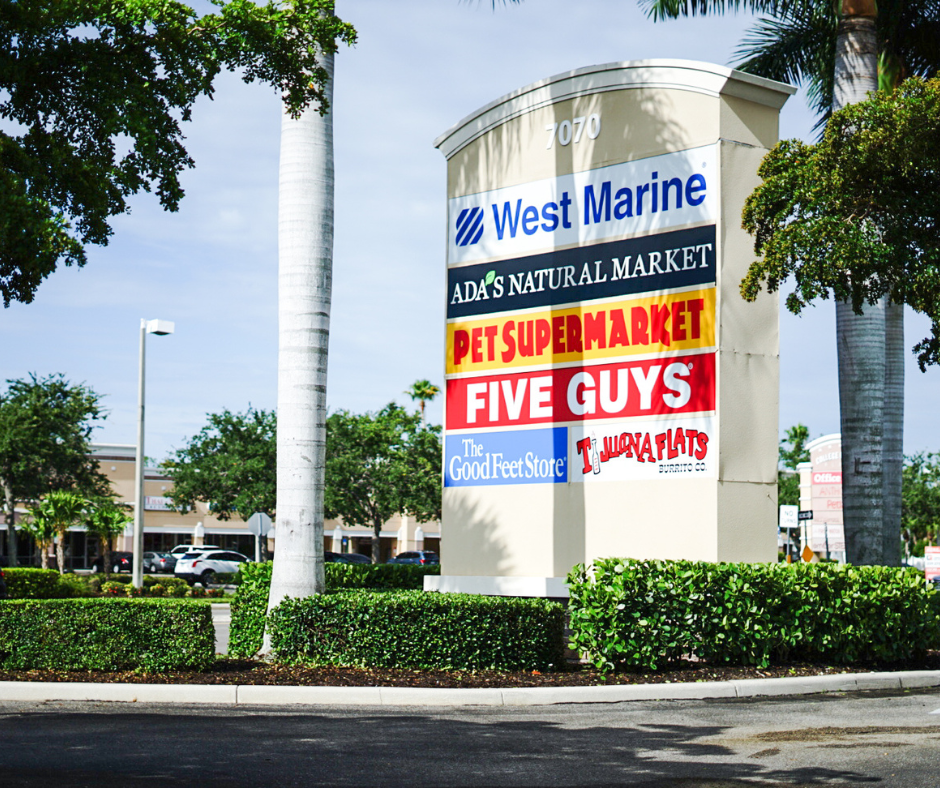 College Plaza shopping center hits market for .2M – Gulfshore Business