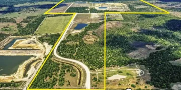 Charlotte County property sold by Hall Family Ranch.