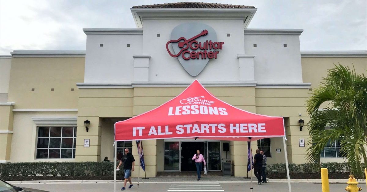 Guitar Center opened in North Naples