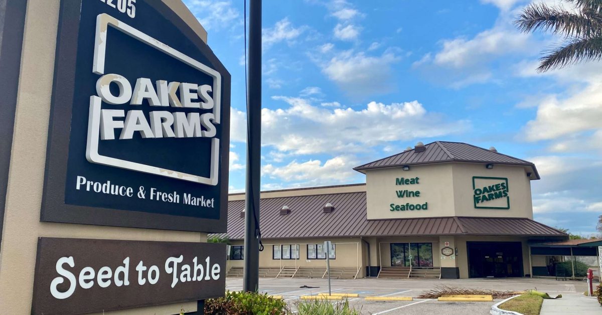 Oakes Farms Market in North Naples