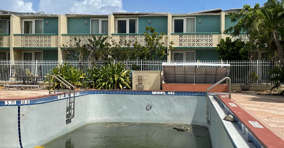 Punta Gorda Waterfront Hotel pool